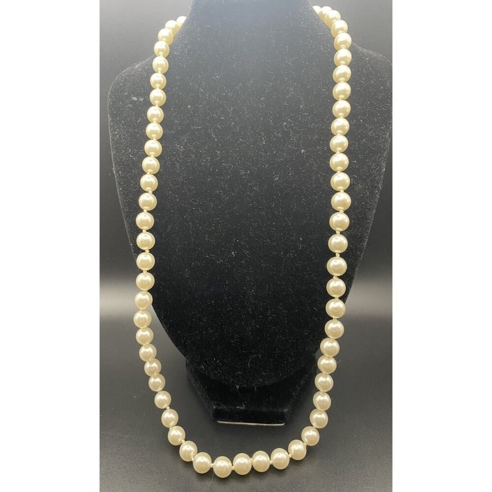 Vtg Glass Pearls Hand Knotted Necklace Gold Tone Hook Clasp 18.5" Grannycore